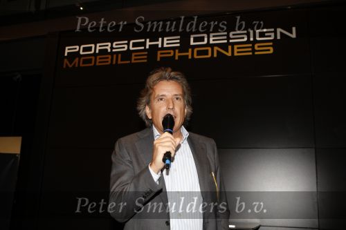 Amsterdam 29 oktober 2007
Presentatie Porsch design gsm  door Ivo van Regteren Altena