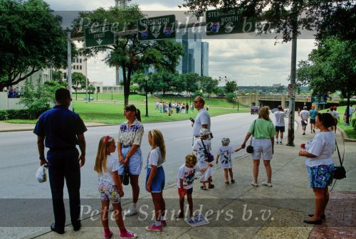 Elm Street in Dallas waar John F Kennedy werd verwmoord op 22 November 1963 door waarschijnlijk Le Harvey Oswald
JF Kennedy