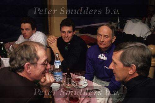 Solden 1991
Voorstelling wielerploeg PDM
Direkteur Marketing, Jack Blink in gesprek met ploegleider Jan Gisbers en Manfred Krikke