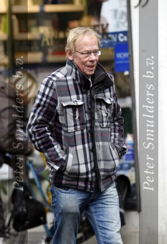 Amsterdam 14 december 2009
Jack Spijkerman sterk vermagerd na 2 ziekenhuis opnames en operaties aan het wandelen.
Peter Smulders bv