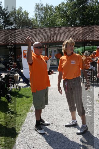 Ommen, 25 Mei 2009 Energy4all Golfdag 2009 op golfbaan Hooge Graven
met veel BN-ers, georganiseerd door golfpro Joost Hage en zijn vrouw Gina Hage
Jack v Gelder met Olga Commandeur
Peter Smulders BV Eindhoven