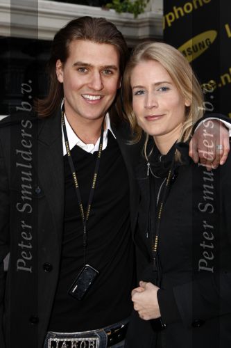 Amsterdam 21 april 2008
Presentatie van Samsung Ladyphone in het amstel hotel. Jacob Krabbe met vriendin
Peter Smulders bv
