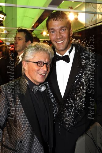 Amsterdam 5 november 2007
Premiere Hans Klok , see you in Vegas in Tuschinski. Jacques d Ancona met vriend Hans Langhout