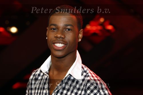 Hilversum 4 mei 2009
De 3 finalisten van x factor Lisa Rachel en Jamal met hun coaches Stacey Rookhuizen en Angela Groothuizen.
Peter Smulders bv