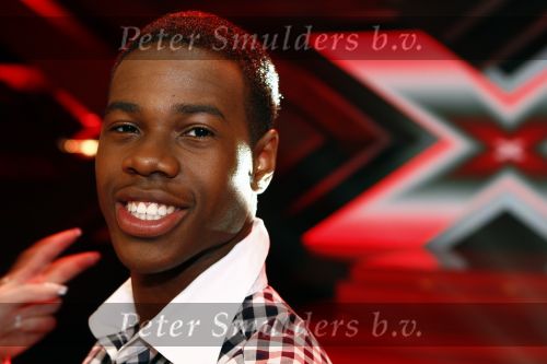 Hilversum 4 mei 2009
De 3 finalisten van x factor Lisa Rachel en Jamal met hun coaches Stacey Rookhuizen en Angela Groothuizen.
Peter Smulders bv