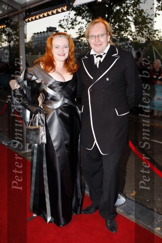 Amsterdam 5 oktober 2007
Premiere Ciske de Rat in Carre. Jan Aarntzen met zus
