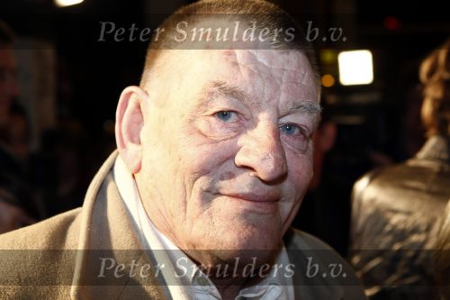 Amsterdam 11 maart 2008
Het boekenbal in de stadsschouwburg van Amsterdam. Jan Bernlef met vrouw en familie
Peter Smulders bv