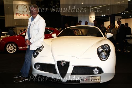 Amsterdam 31 maart 2009
Openingsavond van de auto Rai. Jan des Bouvrie met zijn exclusieve Alfa Romeo
Peter Smulders bv
