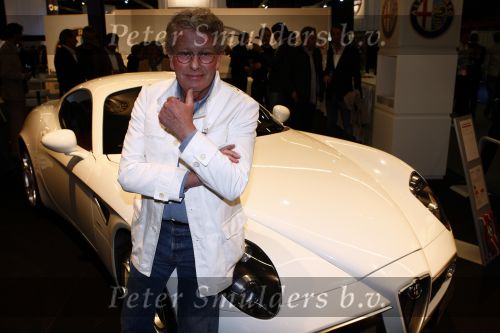 Amsterdam 31 maart 2009
Openingsavond van de auto Rai. Jan des Bouvrie met zijn exclusieve Alfa Romeo
Peter Smulders bv