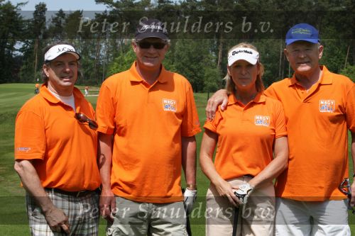 Ommen, 25 Mei 2009 Energy4all Golfdag 2009 op golfbaan Hooge Graven
met veel BN-ers, georganiseerd door golfpro Joost Hage en zijn vrouw Gina Hage
Jan Jochems met Ingeborg Smulders
Peter Smulders BV Eindhoven