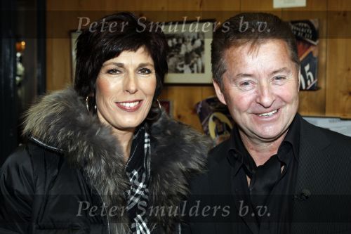 Volendam 25 oktober 2007
Presentatie cd Jan Keizer bij smit Dokkum. Jan met Carola Smit