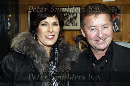 Volendam 25 oktober 2007
Presentatie cd Jan Keizer bij smit Dokkum. Jan met Carola Smit