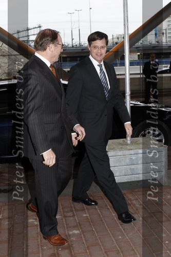 Amsterdam  12 december 2007
Uitreiking prins Claus prijzen in het muziekcentrum aan het ij. Orinses Maxima Laurentien Mabel Koningin Beatrix Prins Willem Alexander Friso en Constantijn zijn daarbij aanwezig. Jan Peter Balkenende