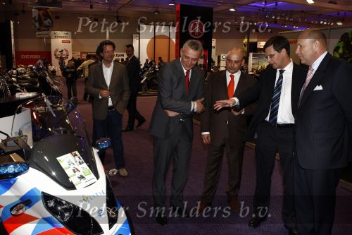 Amsterdam 31 maart 2009
Jan Peter Balkenende tijdens de openingsavond van de auto Rai.
Peter Smulders bv