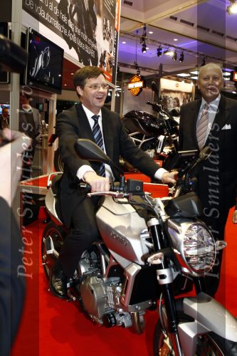 Amsterdam 31 maart 2009
Jan Peter Balkenende tijdens de openingsavond van de auto Rai.
Peter Smulders bv