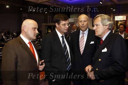Amsterdam 31 maart 2009
Jan Peter Balkenende tijdens de openingsavond van de auto Rai.
Peter Smulders bv