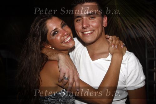 Curacao 31 december 2008 1 januari 2009
Oudjaarsfeest bij Mambo Beach. Jan Smit en Yolanthe Cabau v Kasbergen
Peter Smulders bv