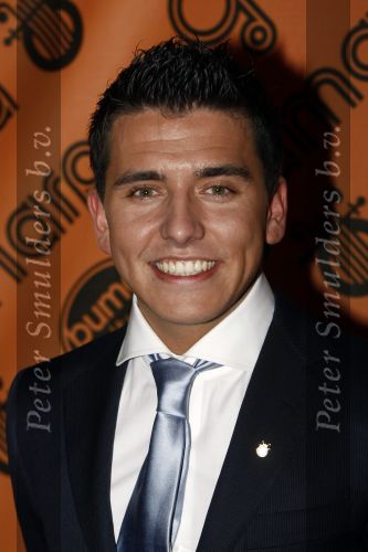 Hilversum 5 maart 2009
Uitreiking gouden buma harpen in studi 21. Jan Smit krijgt uit handen van Marco Borsato de ouvre award. Yolanthe Cabau v Kasbergen presenteert het programma   
Peter Smulders bv