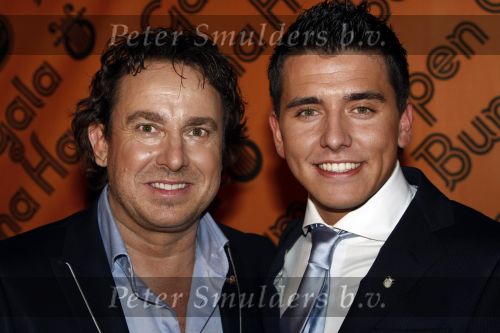 Hilversum 5 maart 2009
Uitreiking gouden buma harpen in studi 21. Jan Smit krijgt uit handen van Marco Borsato de ouvre award. Yolanthe Cabau v Kasbergen presenteert het programma   
Peter Smulders bv