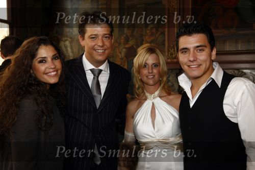 Volendam 16 november 2008
Jan Smit en Yolanthe Cabau v Kasbergen bij trouwen van Aloys en Kim Buys. Jan was getuige van Aloys.
Peter Smulders bv
