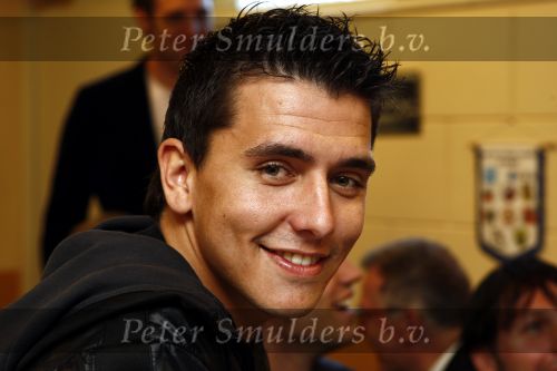 Volendam 20 mei 2009
Jan Smit Nick en Simon en de 3J\'s worden volgend seizoen onder de naam Votown de nieuwe hoofdsponsor van voetbalclub Volendam.
Peter Smulders bv