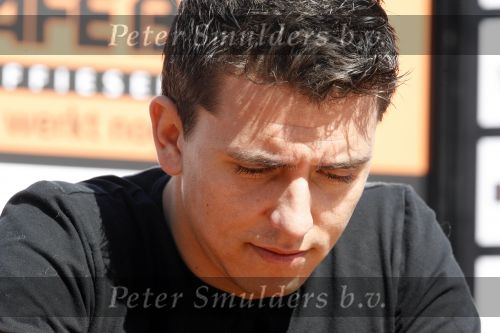 Volendam 20 mei 2009
Jan Smit Nick en Simon en de 3J\'s worden volgend seizoen onder de naam Votown de nieuwe hoofdsponsor van voetbalclub Volendam.
Peter Smulders bv
