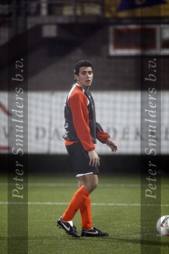 Volendam 24 maart 2009
Artiesten volendam waaronder Jan Smit en Simon Keizer voetballen in het stadion van Volendam tegen oa Mental Theo nabuurs Grad Damen en Rashid. Dick Jol is de scheidsrechter. Uiteindelijk wint brabant met 2-4
Peter Smulders bv