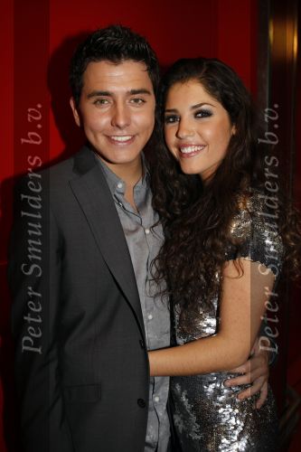 Amsterdam 27 oktober 2007
Jan Smit wint TMF award voor beste zanger en Yolanthe Cabau v Kasbergen is er bij in de heineken music hall.