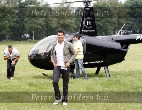 Westerhoven 31 mei 2008
Tros muziekfeest vanuit center parcs in Westerhoven. Jan Smit kwam per helicopter naar Westerhoven omdat hij op meerdere plekken in nederland op moest treden.