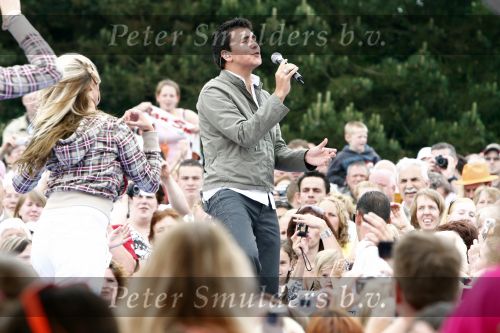 Westerhoven 31 mei 2008
Tros muziekfeest vanuit center parcs in Westerhoven. Jan Smit kwam per helicopter naar Westerhoven omdat hij op meerdere plekken in nederland op moest treden.
