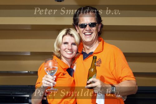 Basel 21 juni 2008
Nederland speelt in de kawrt finale op de ek tegen Rusland. In Basel lopen 150000 supporters van Nederland en maken er een feestje van. 
Jan Willem Bruggenwirth en Francis Bruggenwirth