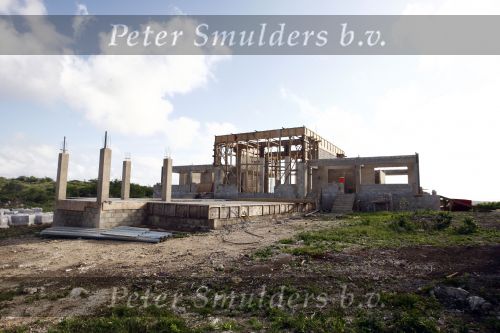 Curacao  januari 2009
Jan des Bouvrie is op verschillende plekken op Curacao villa\'s aan het bouwen.
Peter Smulders bv