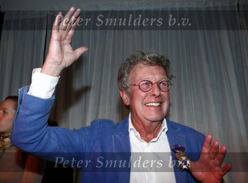 Naarden 30 januari 2009
Jan des Bouvrie krijgt een koninklijke onderscheiding, lintje bij het arsenaal.
Peter Smulders bv