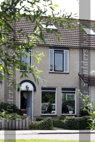 Nigtevecht 25 juli 2008
Het huis van Jasmine Sendar staat te koop.
