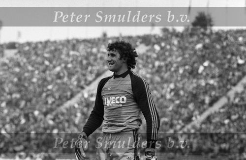 Munchen, 29 & 30 Oktober 1982
Jean Marie Pfaff spelend voor FC Bayern Munchen en samen met zijn gezin