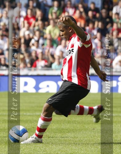 Eindhoven, 23 September 2007 Seizoen 2007/2008 Kompetitewedstrijd PSV-Feyenoord, eindstand 4-0
Jefferson Farfan