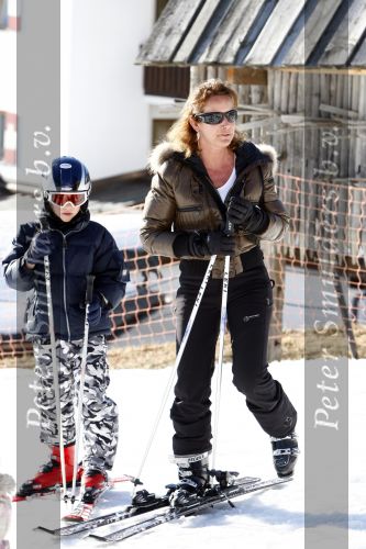 Fiss 28 februari 2008
Ex vrouw Jack Spijkerman Jennemiek met zoon Joska op wintersport in Fiss. Jack is ook mee.
Peter Smulders bv
