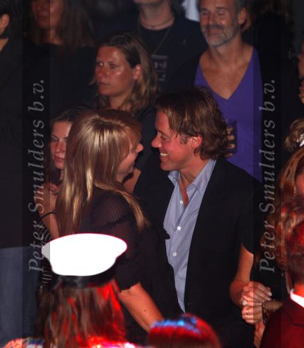Amsterdam 15 september 2008
Linda de Mol en haar vriend Jeroen Rietbergen voor het eerst bij een feestje. Het blad Linda kwam voor de 50e keer uit.