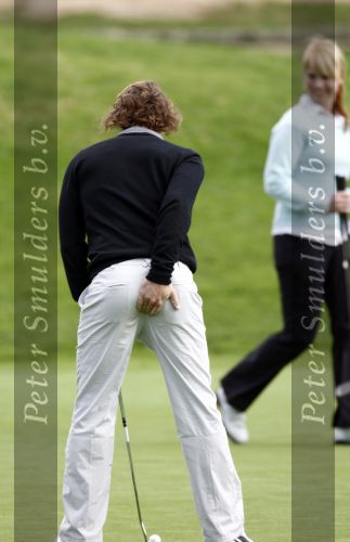 Vale do Lobo 24 februari 2008
Linda de Mol golfend met haar nieuwe vriend Jeroen Rietbergen op vale do lobo  waar Linda een huis heeft.
Peter Smulders bv