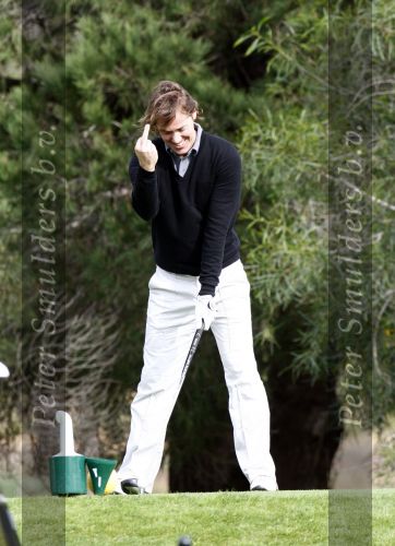Vale do Lobo 24 februari 2008
Linda de Mol golfend met haar nieuwe vriend Jeroen Rietbergen op vale do lobo  waar Linda een huis heeft. middelvinger
Peter Smulders bv