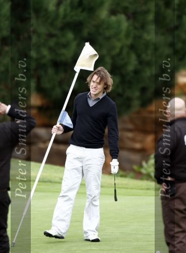 Vale do Lobo 24 februari 2008
Linda de Mol golfend met haar nieuwe vriend Jeroen Rietbergen op vale do lobo  waar Linda een huis heeft.
Peter Smulders bv