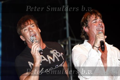 Curacao 31 december 2008 1 januari 2009
Oudjaarsfeest bij Mambo Beach. optreden Jeroen v d Boom Gerard Joling en Jan Smit
Peter Smulders bv