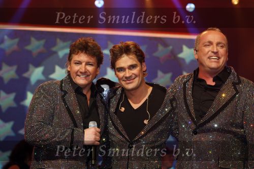 Hilversum 1 februari 2009
De toppers Gordon Rene Froger en Jeroen v d Boom tijdens het nationale songfestival in studio 22.
Jack v Gelder presenteert het programma.
Peter Smulders bv