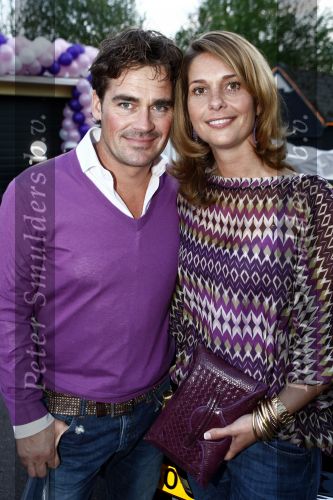 Amsterdam 27 april 2009
Feestje van Gerard Joling voor zijn 49e verjaardag bij cafe het Kalfje. Jeroen v d Boom met zijn vrouw Dani
Peter Smulders bv