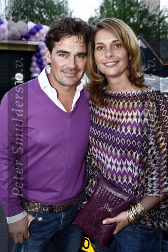 Amsterdam 27 april 2009
Feestje van Gerard Joling voor zijn 49e verjaardag bij cafe het Kalfje. Jeroen v d Boom met zijn vrouw Dani
Peter Smulders bv