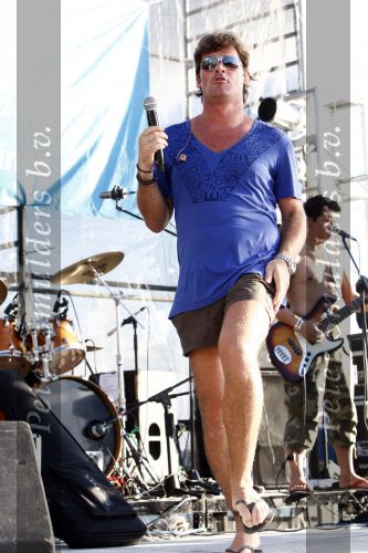 Curacao 31 december 2008
Sound check Jeroen v d Boom op Mambo Beach voor oudjaarsconcert.
Peter Smulders bv