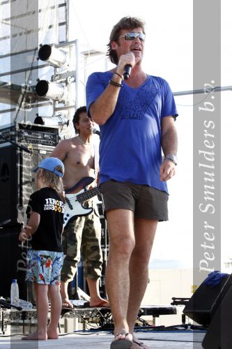 Curacao 31 december 2008
Sound check Jeroen v d Boom op Mambo Beach voor oudjaarsconcert.
Peter Smulders bv