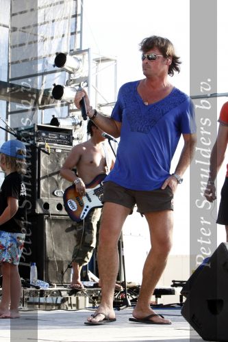 Curacao 31 december 2008
Sound check Jeroen v d Boom op Mambo Beach voor oudjaarsconcert.
Peter Smulders bv