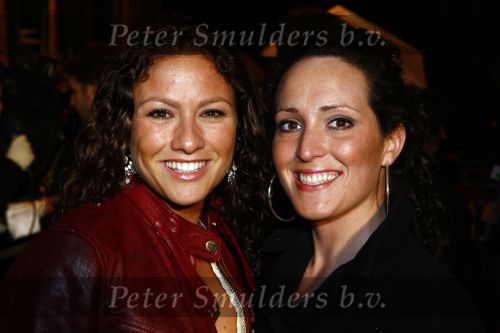 Amsterdam 9 februari 2009
Premiere Stella s oorlog in paradiso. Jessica Mendels met een vriendin
Peter Smulders bv