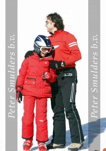 Fiss 28 februari 2008 Marco Borsato en Leontine met hun kinderen Jada Senna en Luca op wintersport / skivakantie. Marco met Joelle Gullit
Peter Smulders bv